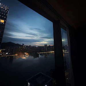 china厨房乱婬刺激
